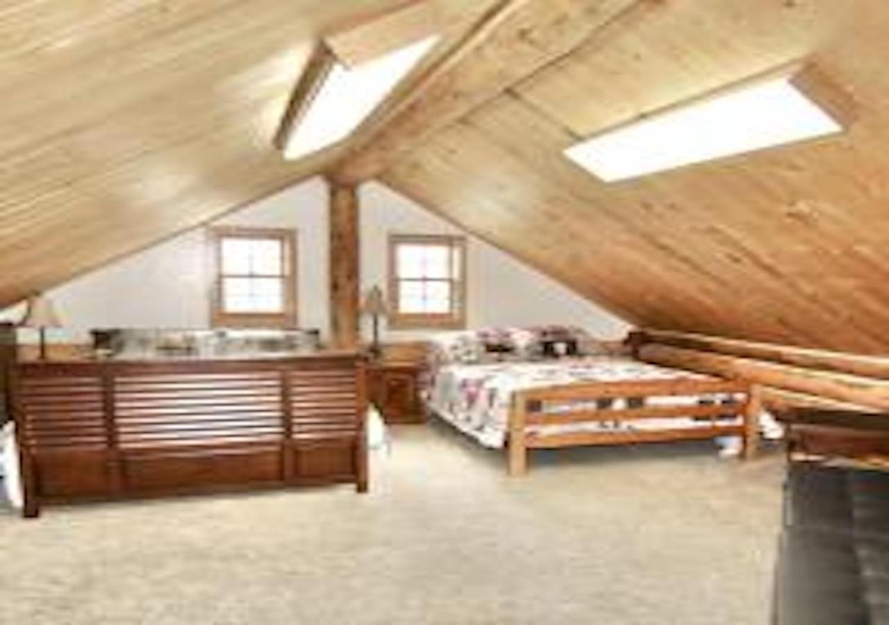 Вилла Log Haven In Бландинг Экстерьер фото