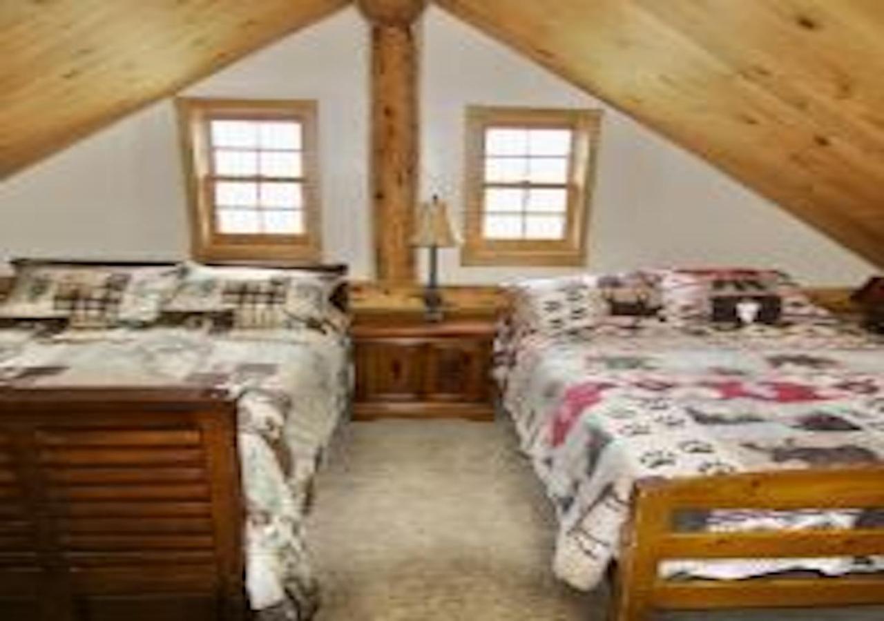 Вилла Log Haven In Бландинг Экстерьер фото