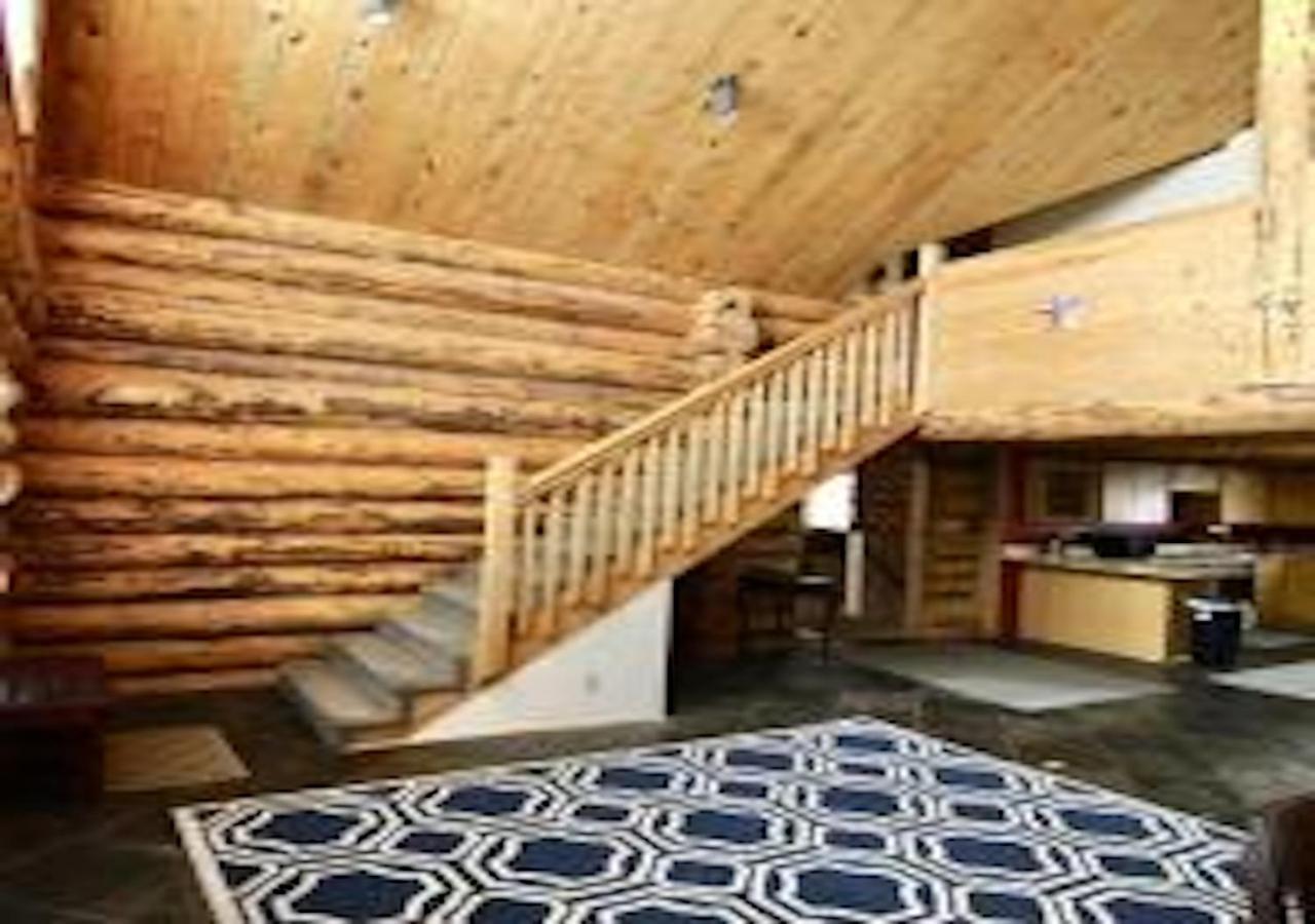 Вилла Log Haven In Бландинг Экстерьер фото