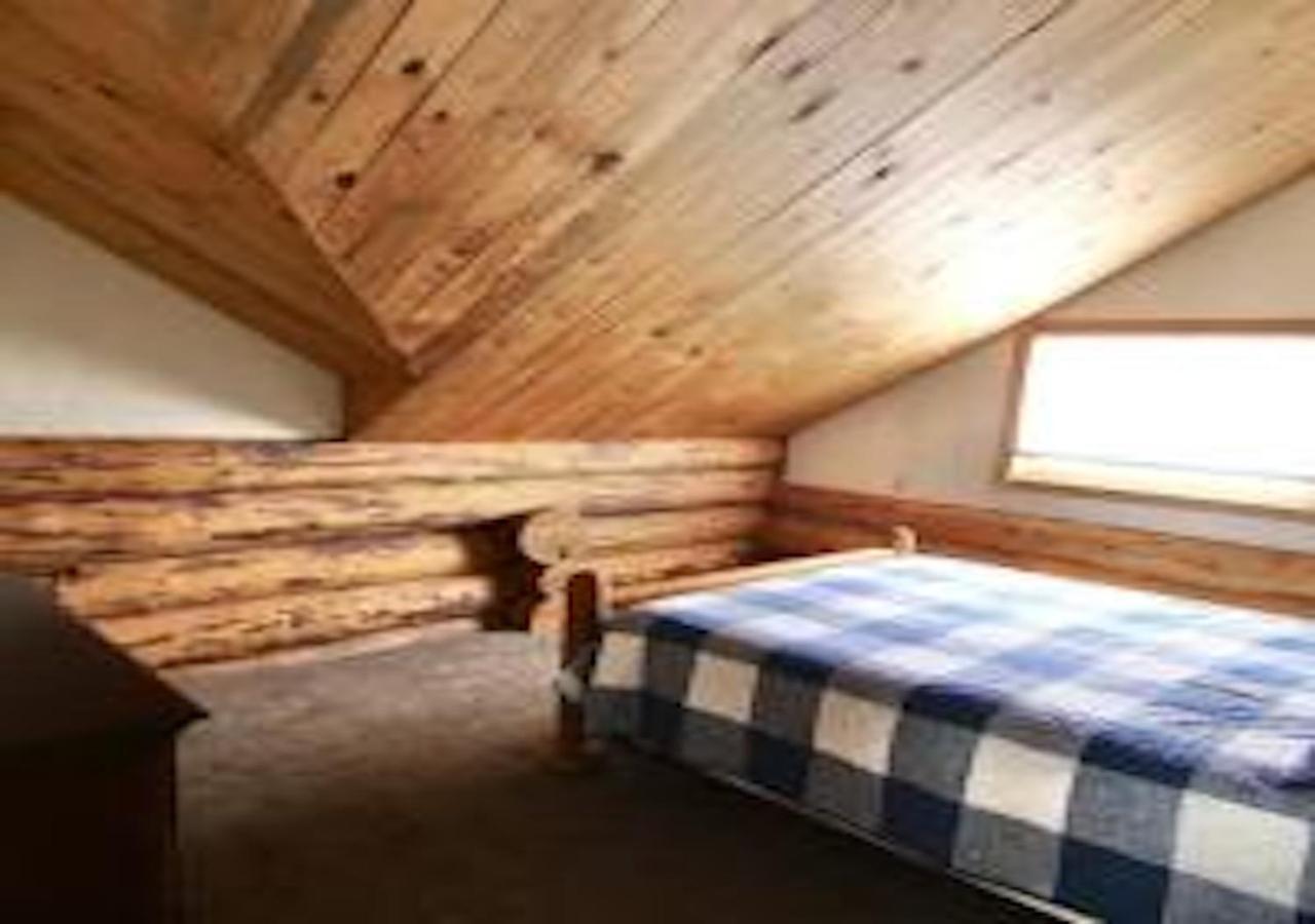 Вилла Log Haven In Бландинг Экстерьер фото
